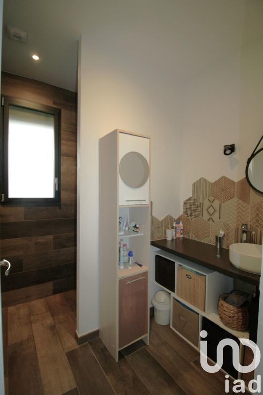 Maison - 203 m² - 7 pièces