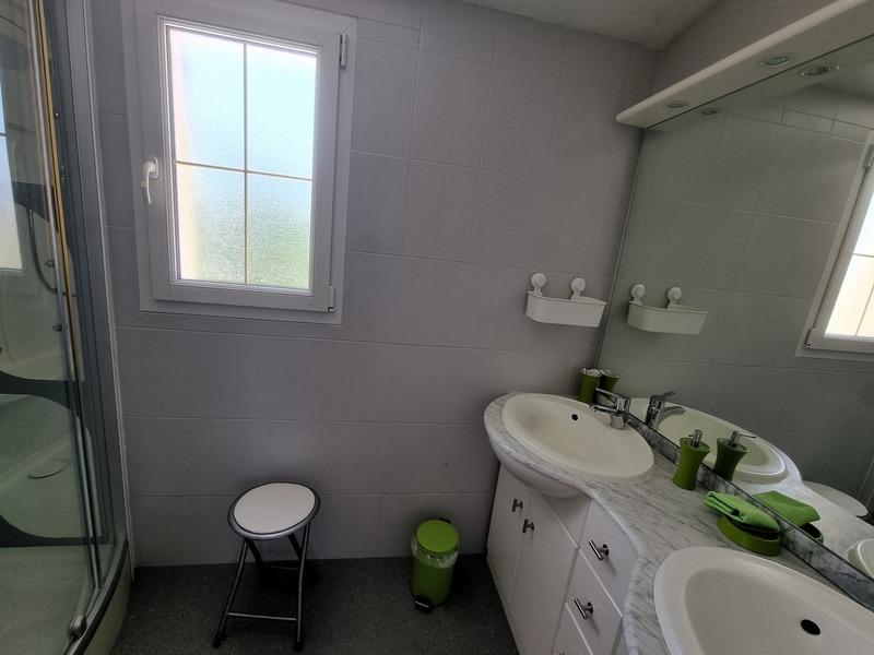 Maison - 191 m² - 11 pièces