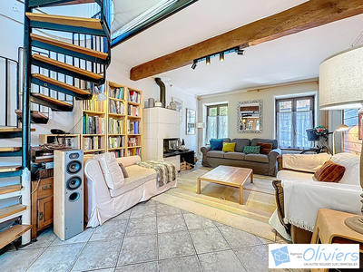 Maison - 102 m² - 5 pièces