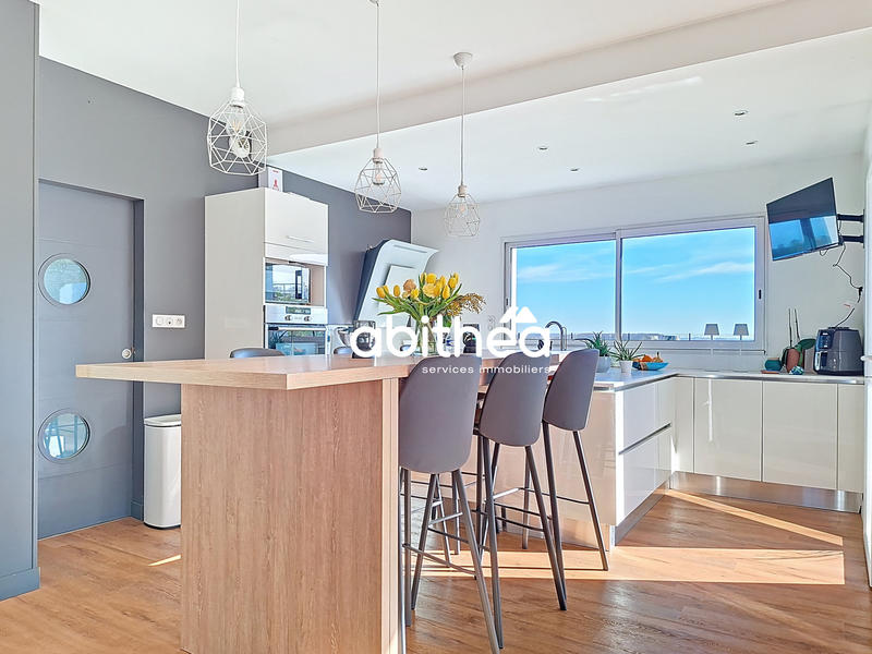 Maison - 188 m² - 6 pièces