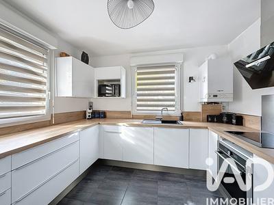 Maison - 80 m² - 4 pièces