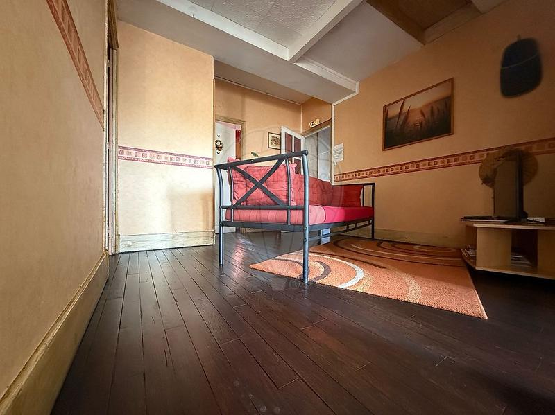 Maison de ville - 239 m² - 10 pièces