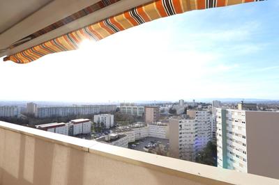 Appartement ancien - 91 m² - 5 pièces