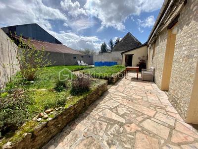 Maison en pierre - 140 m² - 6 pièces