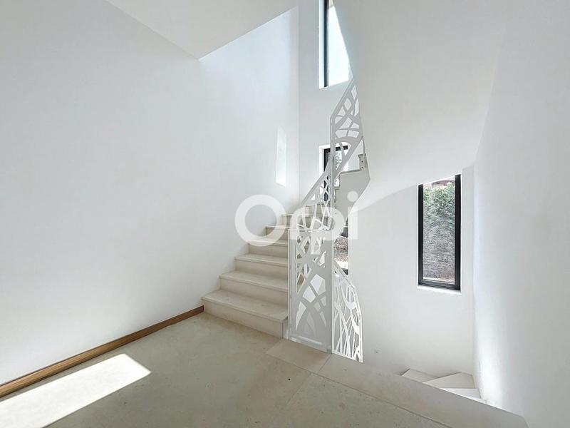 Villa - 450 m² - 5 pièces