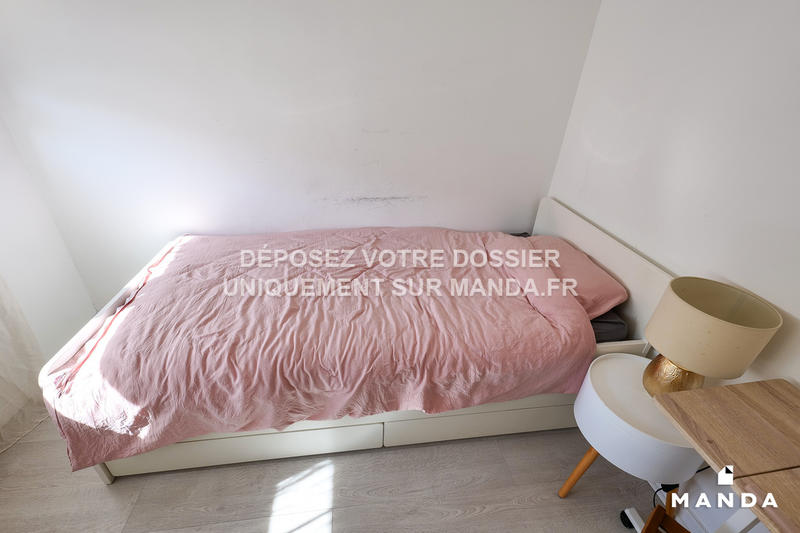 Chambre - 10 m² - 4 pièces