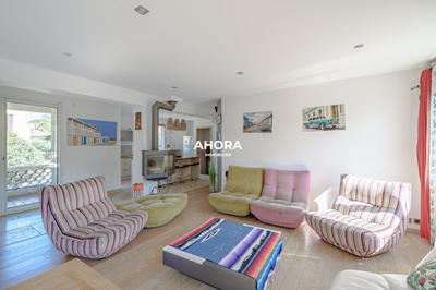 Maison - 165 m² - 6 pièces