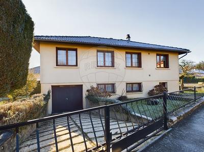 Maison - 90 m² - 6 pièces