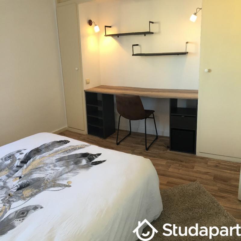 Chambre - 9 m² - 1 pièce