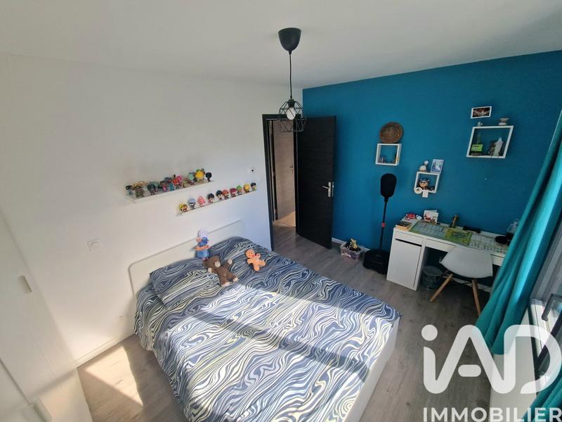 Maison - 230 m² - 9 pièces