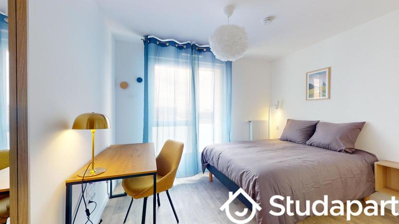 Chambre - 14 m² - 1 pièce