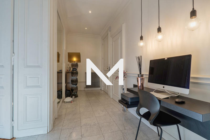 Appartement - 178 m² - 6 pièces