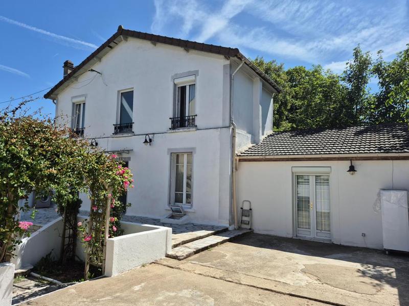 Maison - 86 m² - 5 pièces