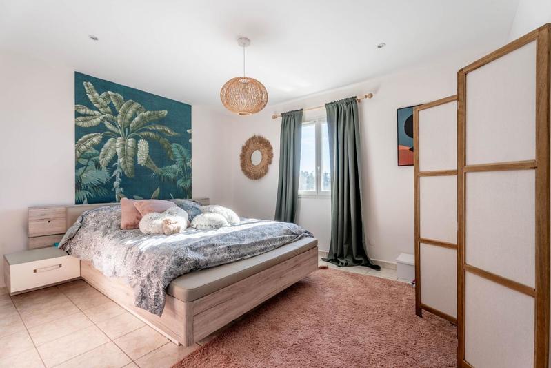 Propriété - 194 m² - 6 pièces