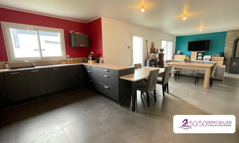 Maison - 90 m² - 4 pièces