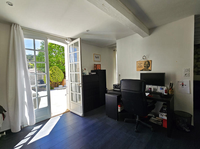 Villa - 270 m² - 8 pièces