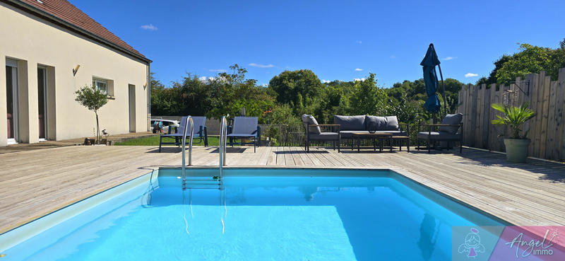 Maison - 234 m² - 10 pièces