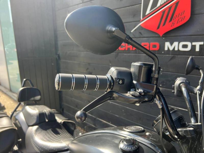 Indian Chief Bobber Black Smoke