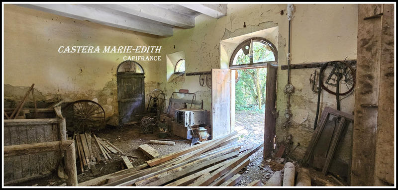 Propriété - 860 m² - 19 pièces