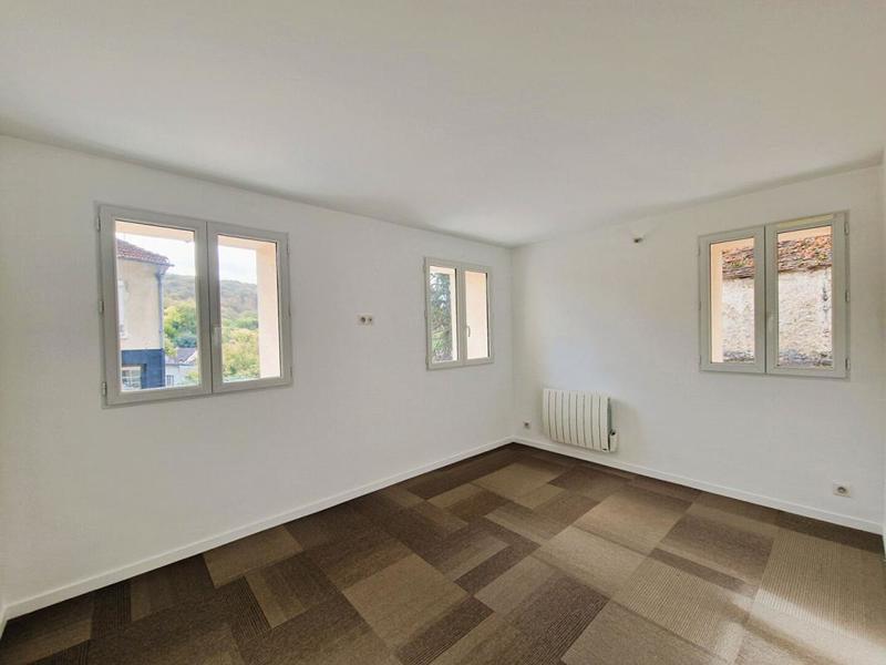 Maison - 102 m² - 4 pièces