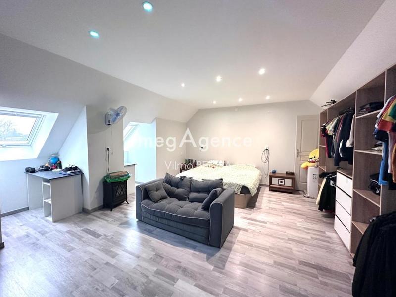 Maison - 180 m² - 5 pièces