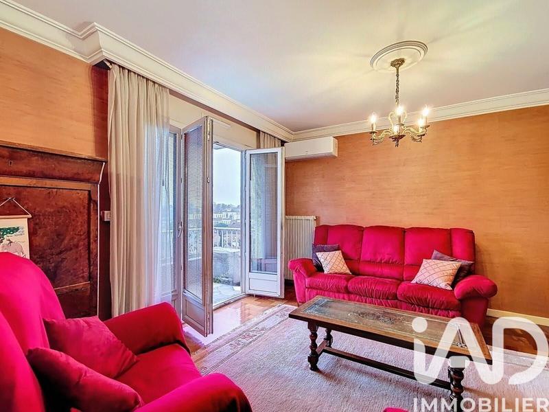 Appartement - 92 m² - 4 pièces