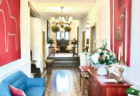 Château - 330 m² - 10 pièces