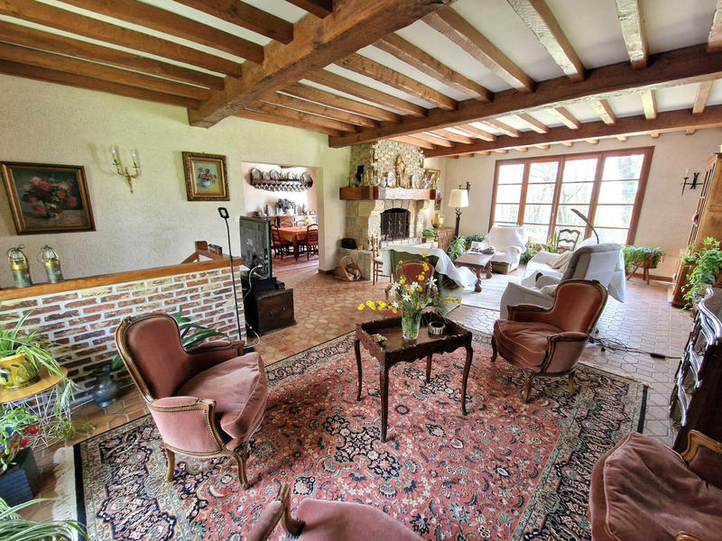 Maison - 300 m² - 10 pièces