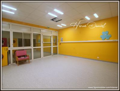 Local commercial - 654 m² - 30 pièces