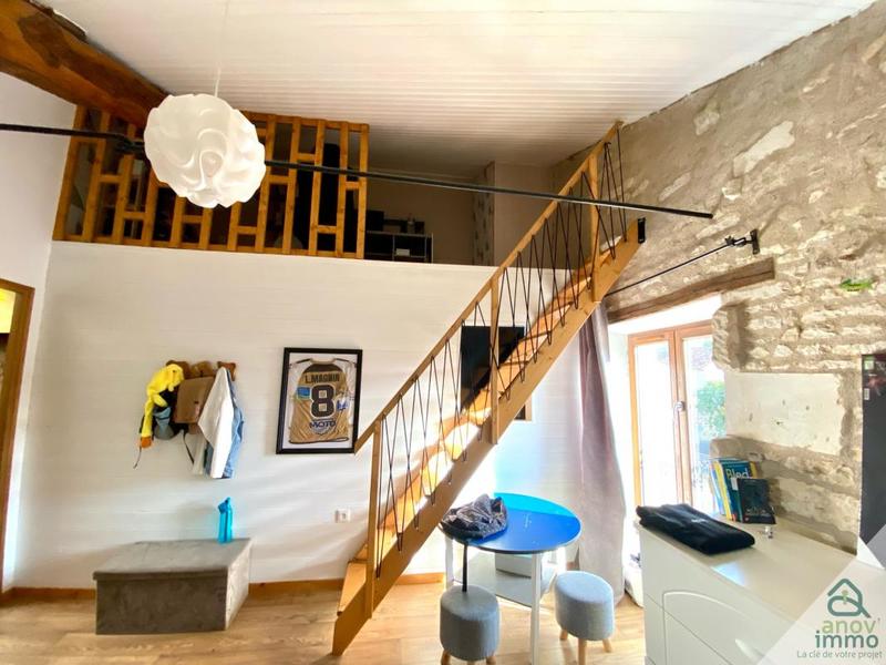 Propriété - 216 m² - 8 pièces