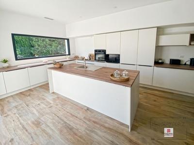 Villa - 165 m² - 5 pièces