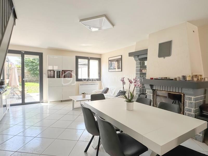 Maison - 100 m² - 6 pièces