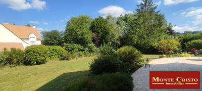 Maison contemporaine - 230 m² - 8 pièces