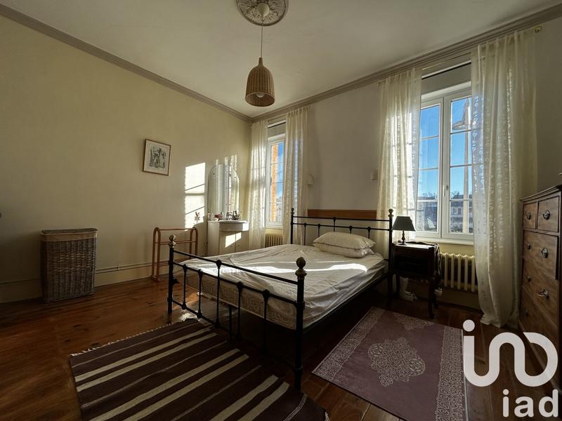 Maison - 440 m² - 13 pièces