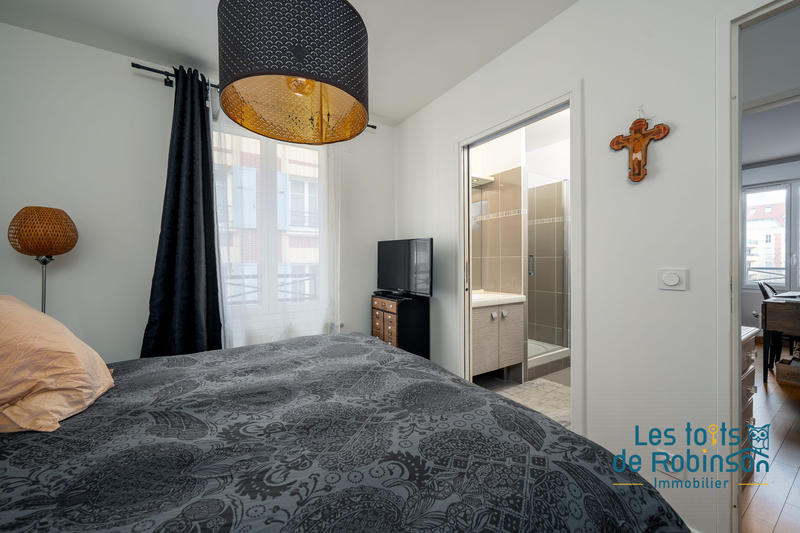 Appartement - 96 m² - 5 pièces