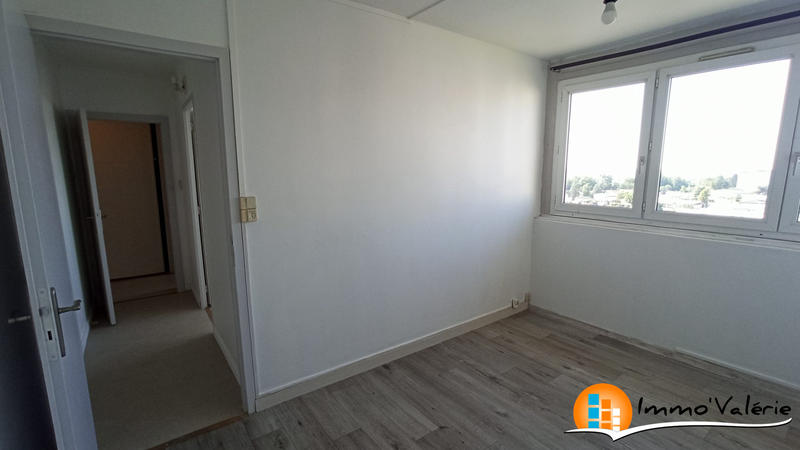 Appartement - 83 m² - 5 pièces