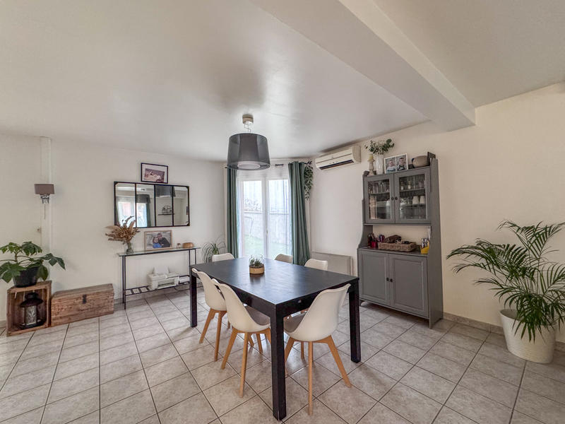Maison - 104 m² - 4 pièces