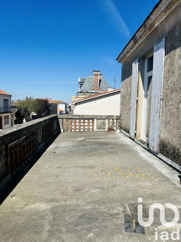 Maison - 262 m² - 7 pièces