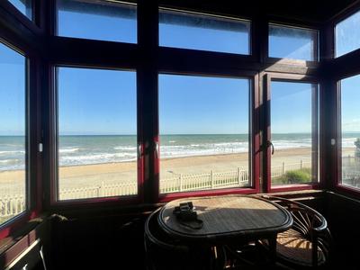 Appartement - 135 m² - 6 pièces