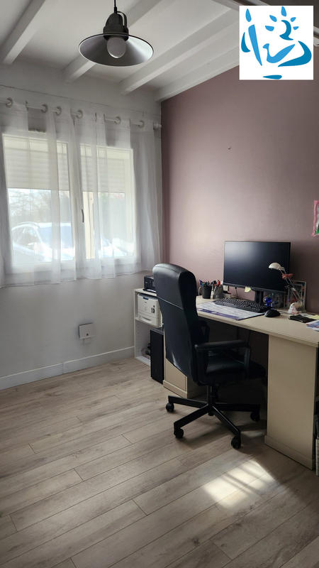 Maison - 280 m² - 8 pièces