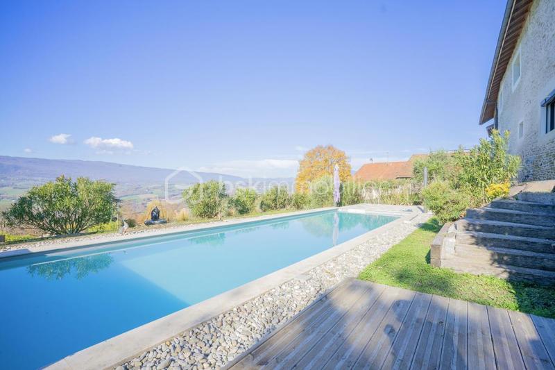 Maison - 190 m² - 7 pièces