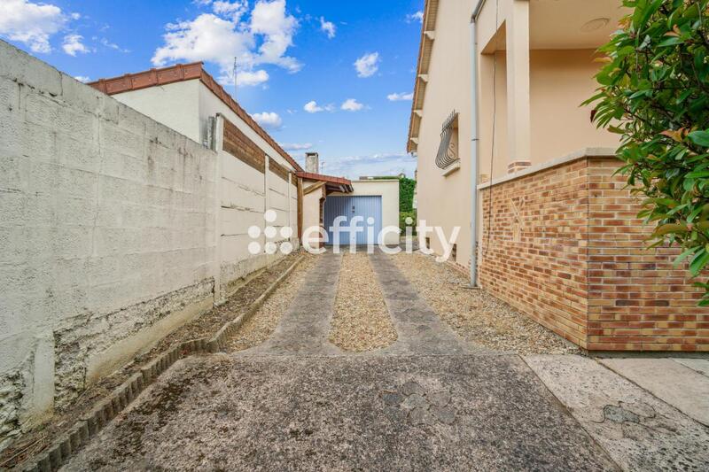 Maison - 158 m² - 6 pièces