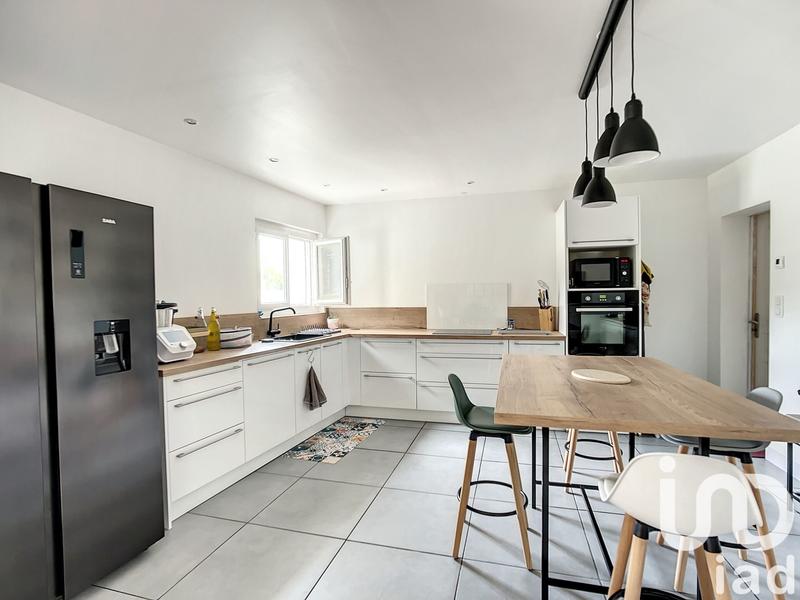 Appartement - 136 m² - 4 pièces