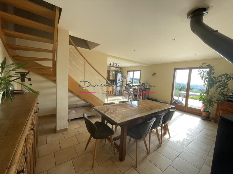 Maison - 108 m² - 4 pièces