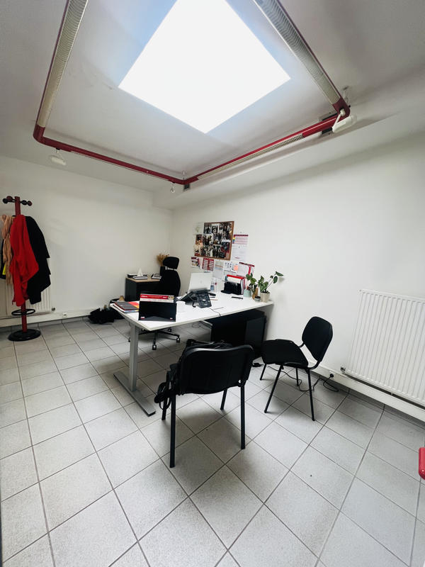 Local commercial - 143 m²