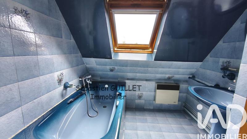 Maison - 248 m² - 12 pièces