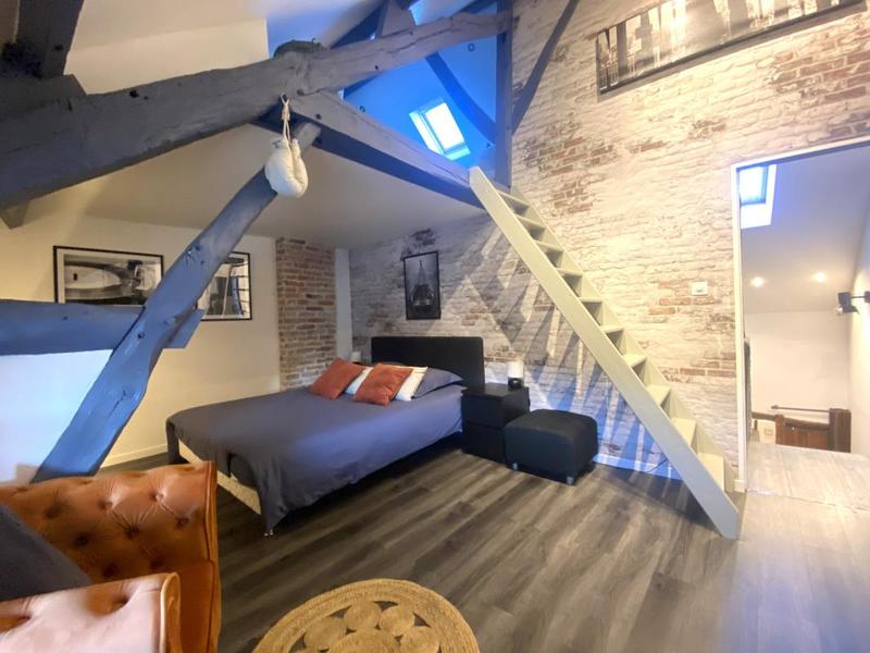 Maison ancienne - 180 m² - 9 pièces