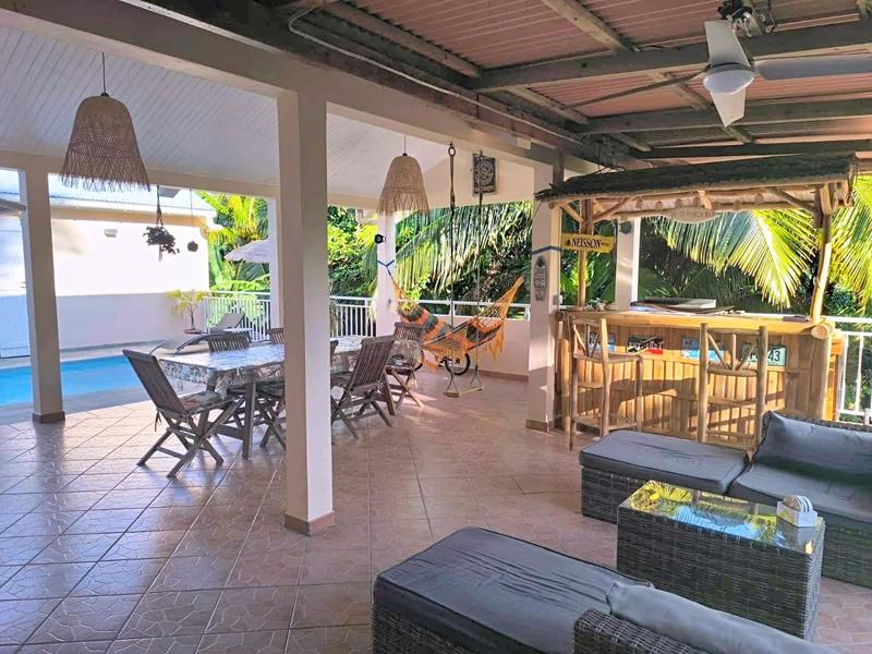 Maison - 208 m² - 8 pièces