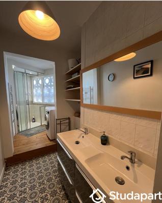 Chambre - 12 m² - 1 pièce