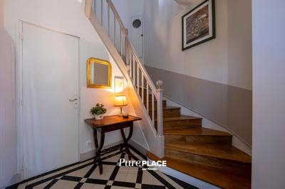 Maison - 292 m² - 9 pièces